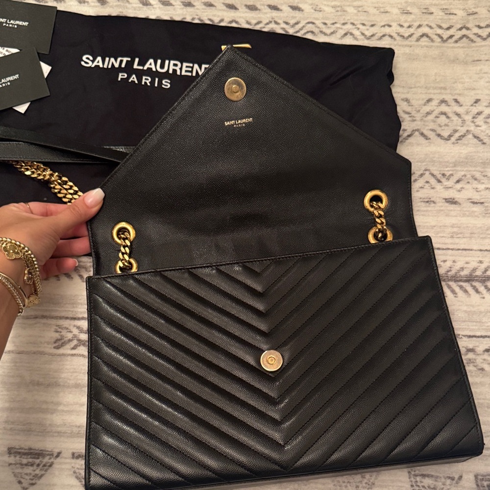 Saint Laurent Black Chevron Shoulder Bag with Gold Chain - Picture 2 of 5